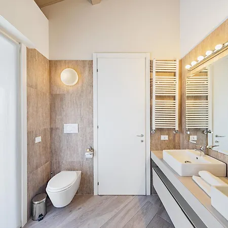 Appartement Residenza Miralago Penthouse By Wonderful Italy Desenzano del Garda
