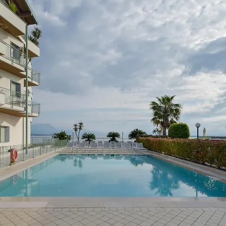 Appartement Residenza Miralago Penthouse By Wonderful Italy