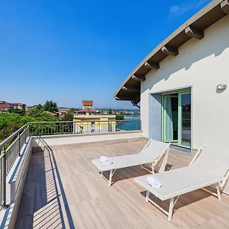 Residenza Miralago Penthouse By Wonderful Italy Desenzano del Garda