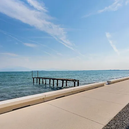 Residenza Miralago Penthouse By Wonderful Italy * Desenzano del Garda
